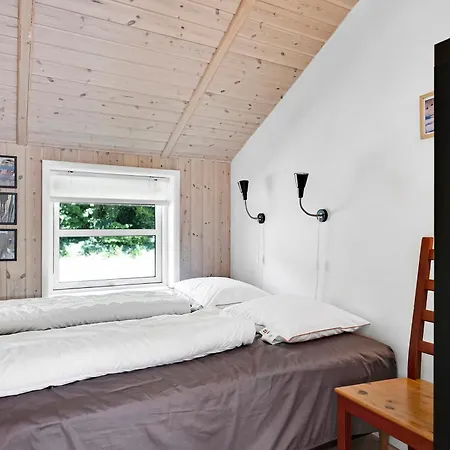 Summer House In Beautiful Nature In Brunshuse *
