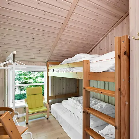 Summer House In Beautiful Nature In Brunshuse *